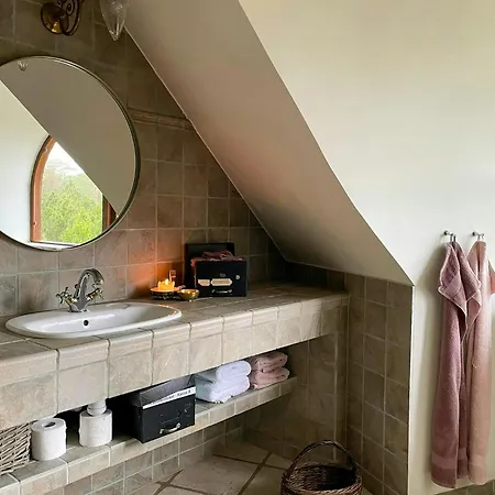 Сasa de vacaciones Octagonal Thatched Forest House Near Herning *